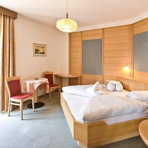 Familien-Zimmer