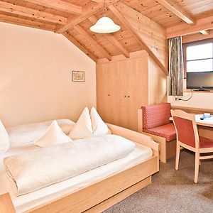 Zimmer mit Queensize-Bett